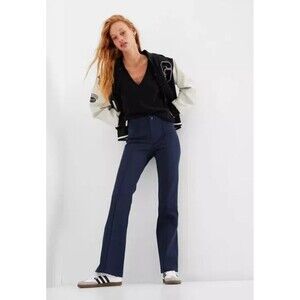New Gap High Rise Flare Bi-Stretch Navy Modern Y2k‎ Boho Pants Size 8 Office NWT